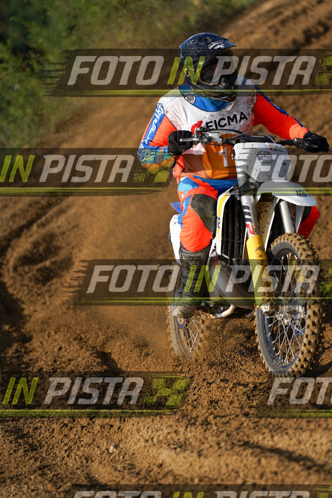 EICMA 20-09 11:00-12:00 · DOS02065