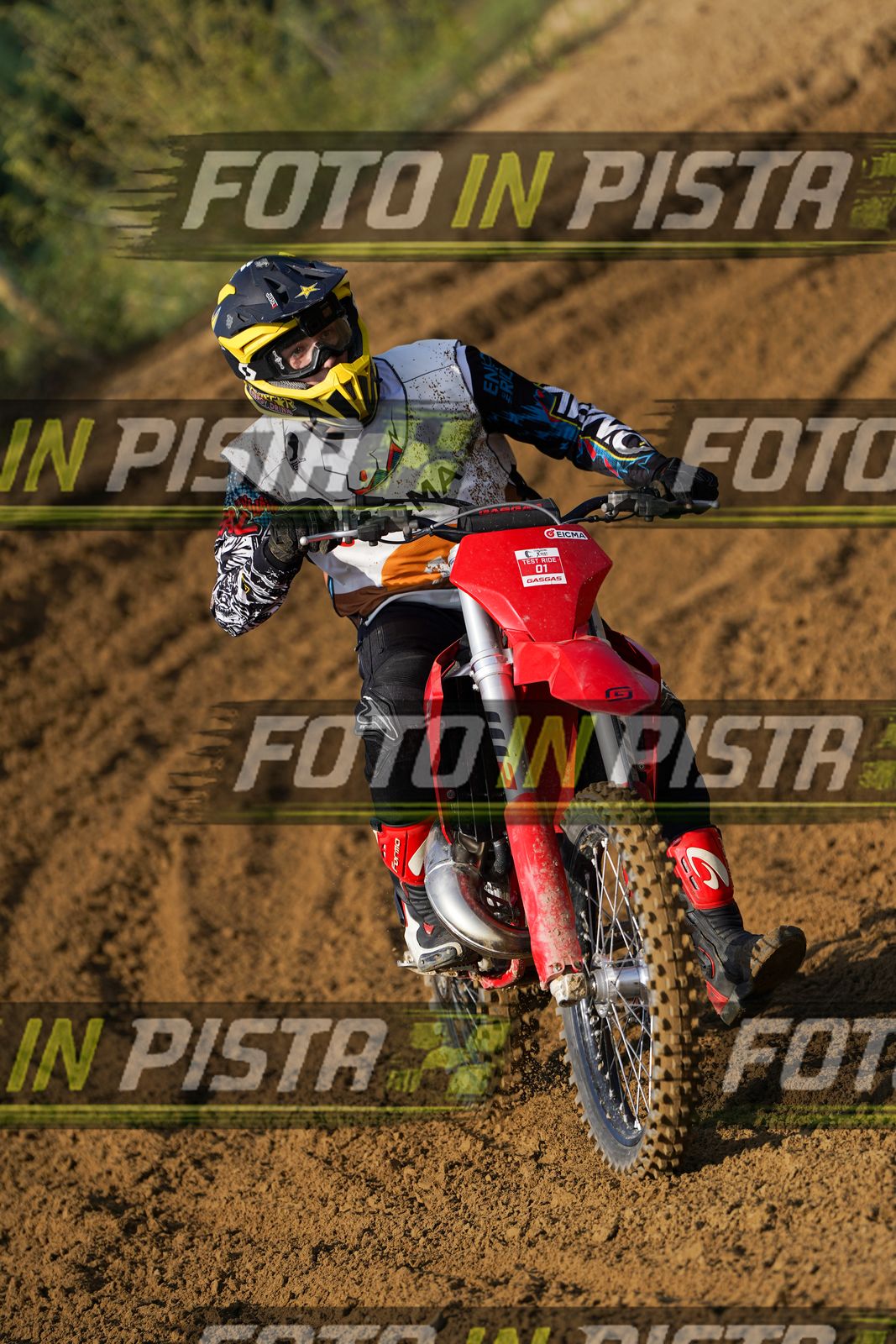 EICMA 20-09 11:00-12:00 · DOS02066