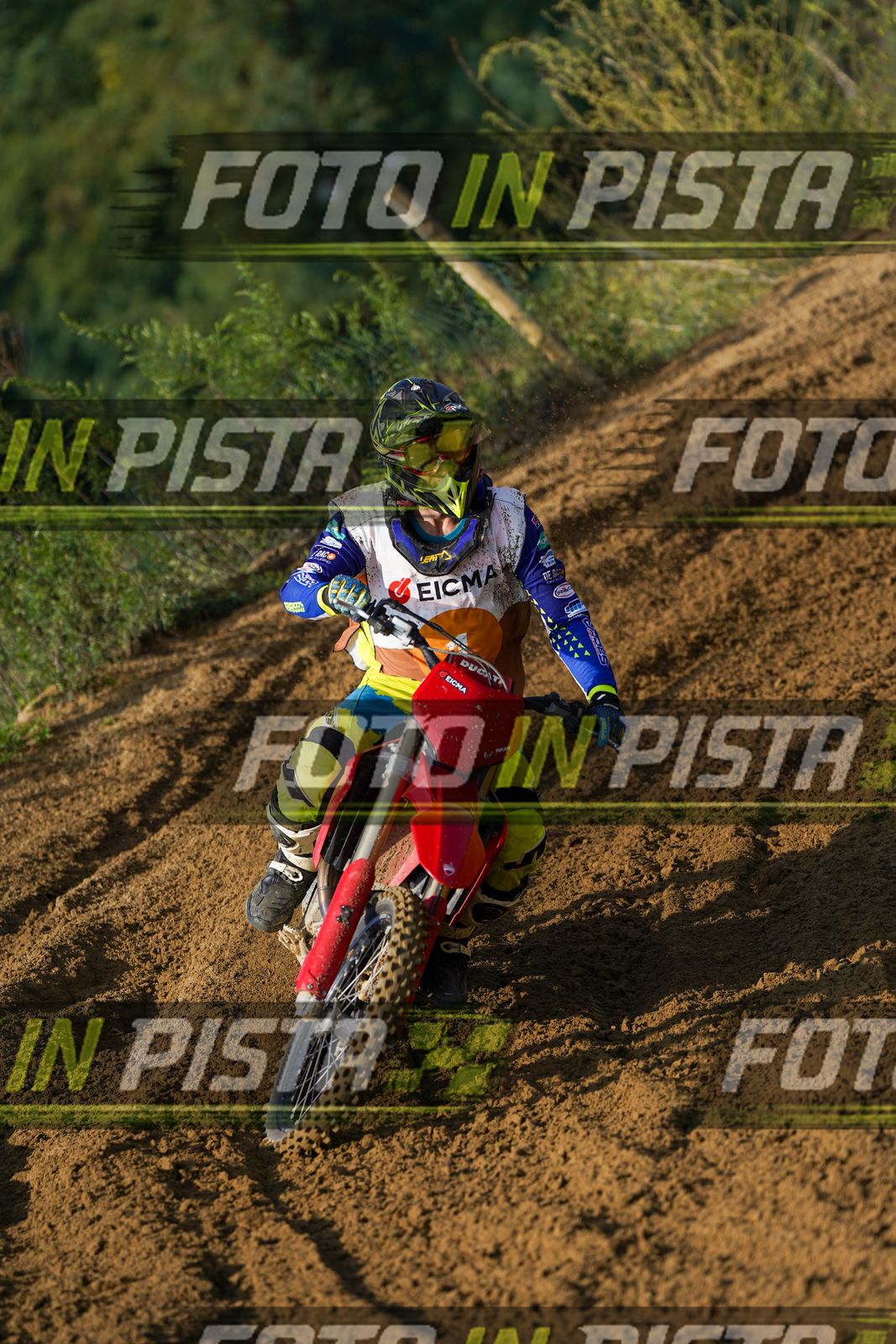 EICMA 20-09 11:00-12:00 · DOS02071
