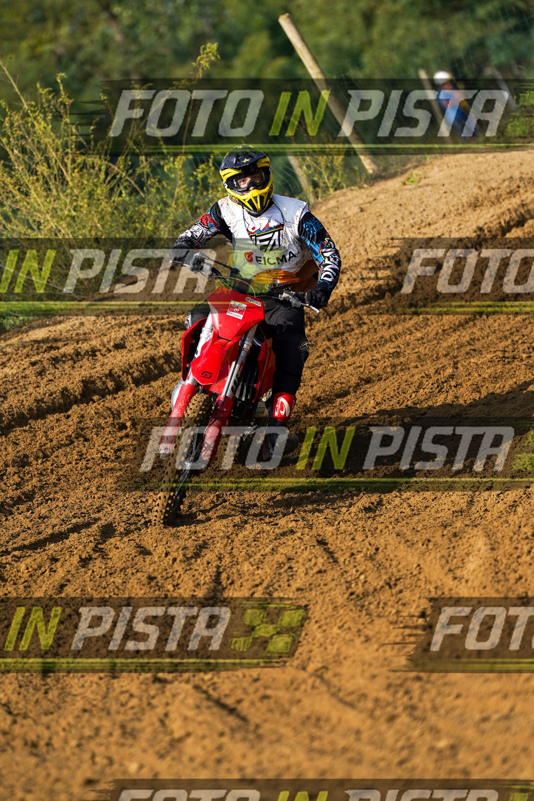 EICMA 20-09 11:00-12:00 · DOS02133