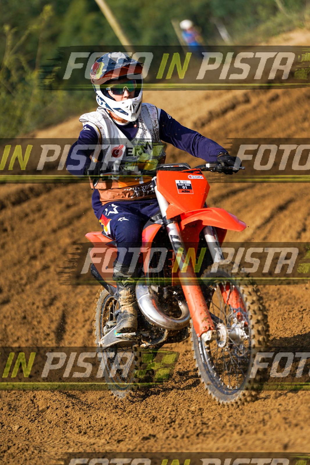 EICMA 20-09 11:00-12:00 · DOS02142