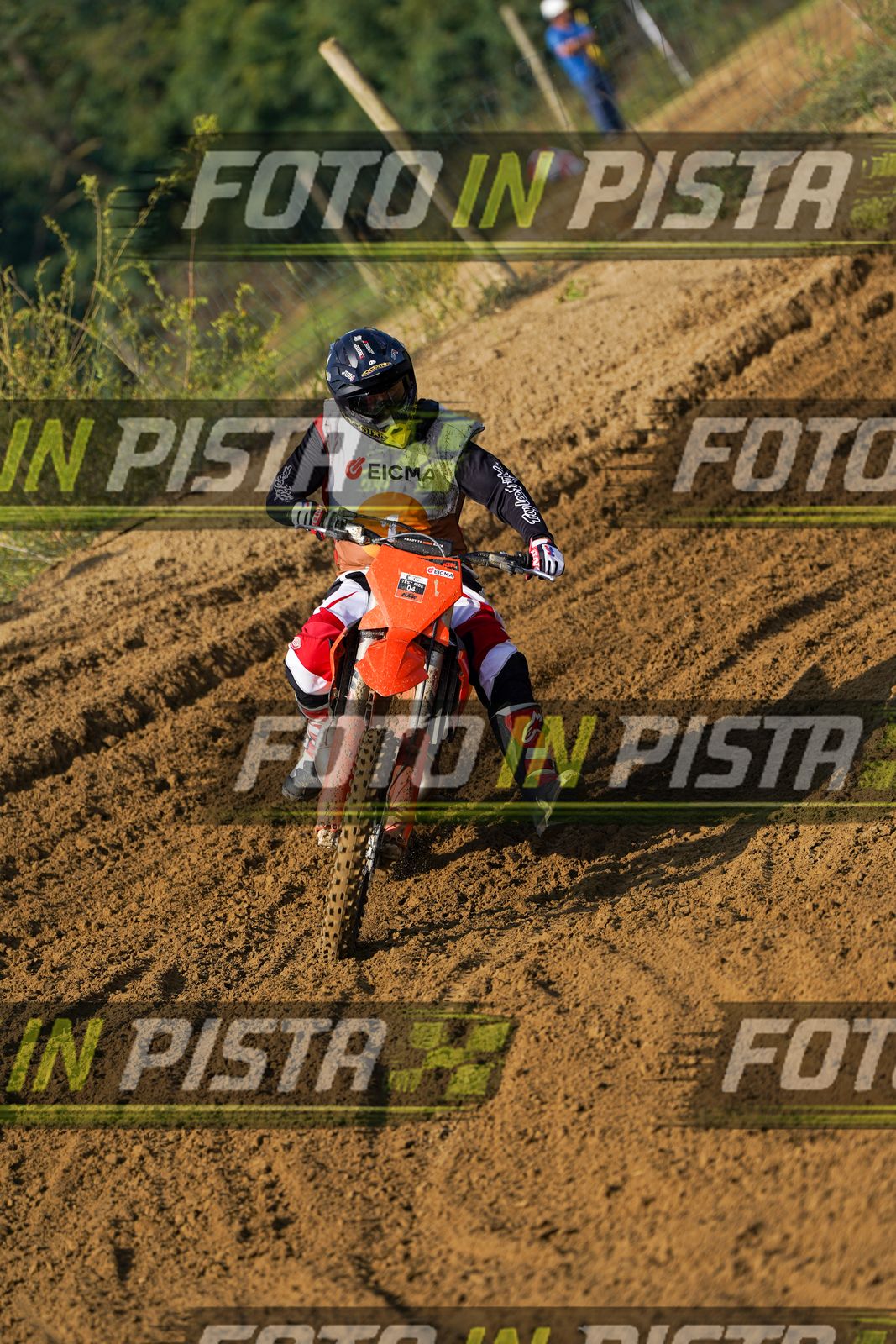 EICMA 20-09 11:00-12:00 · DOS02170