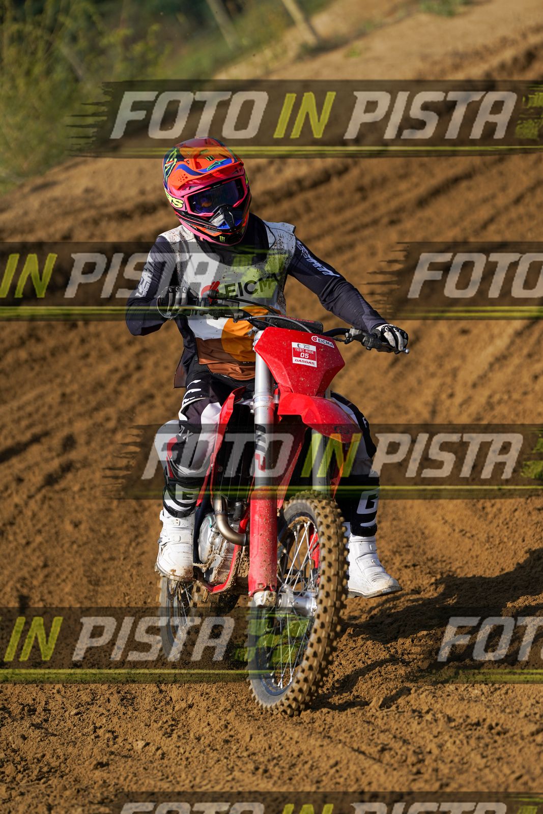 EICMA 20-09 11:00-12:00 · DOS02187
