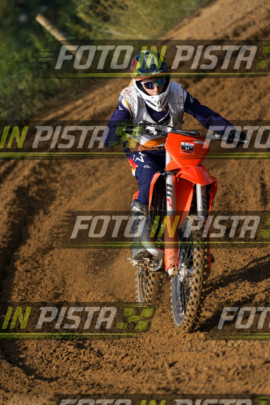 EICMA 20-09 11:00-12:00 · DOS02193