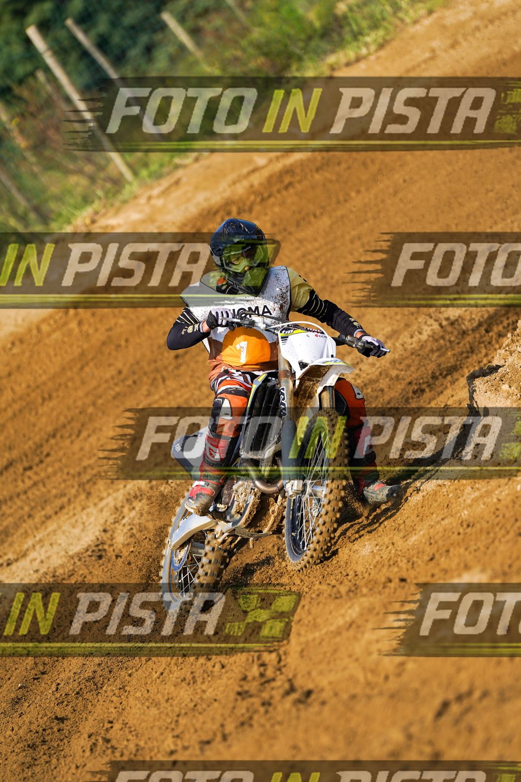 EICMA 20-09 11:00-12:00 · DOS02208