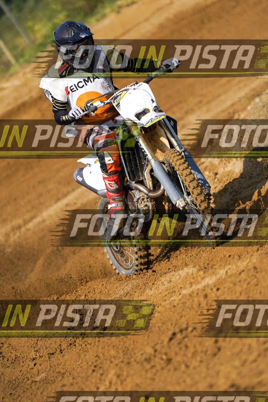 EICMA 20-09 11:00-12:00 · DOS02211