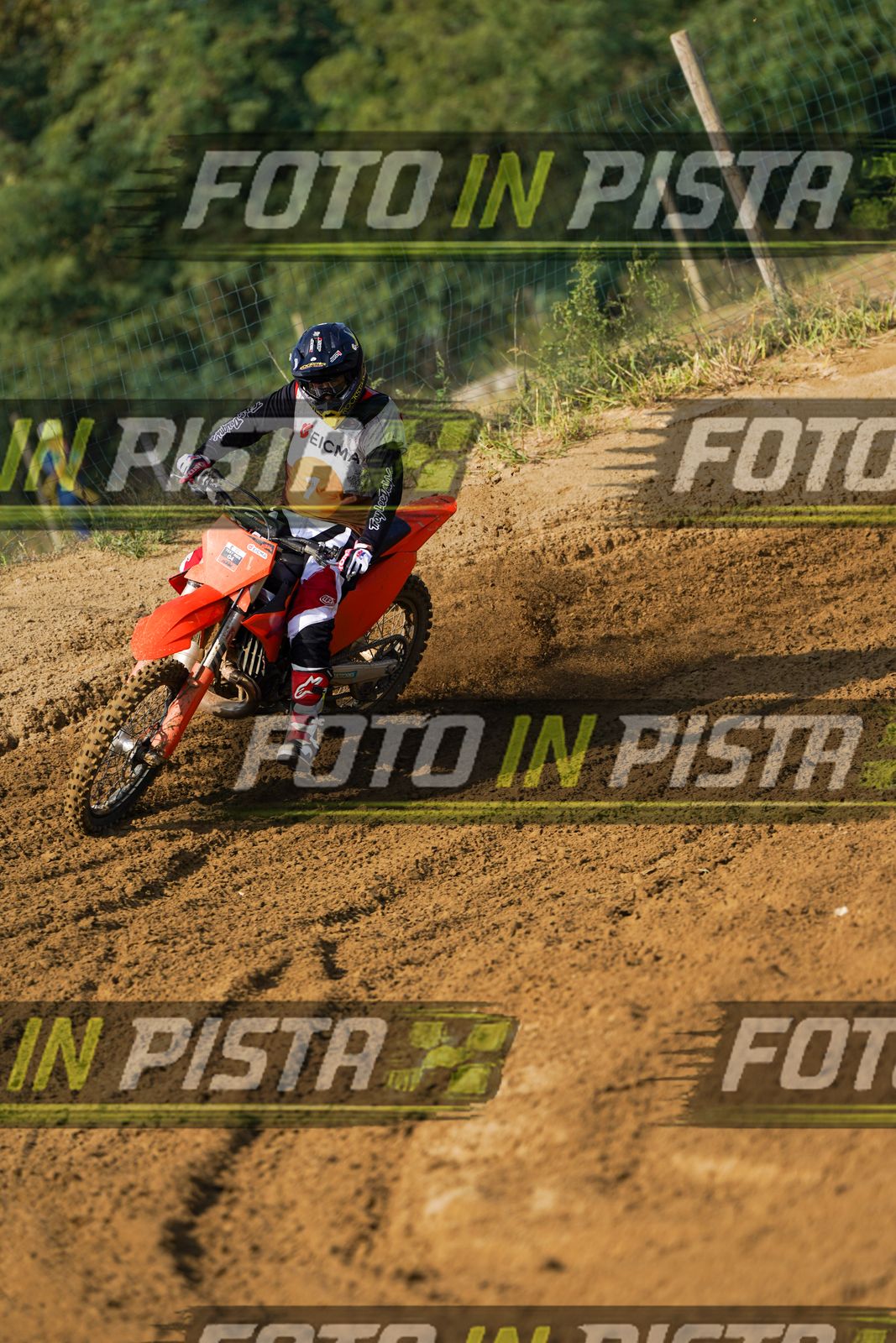 EICMA 20-09 11:00-12:00 · DOS02214