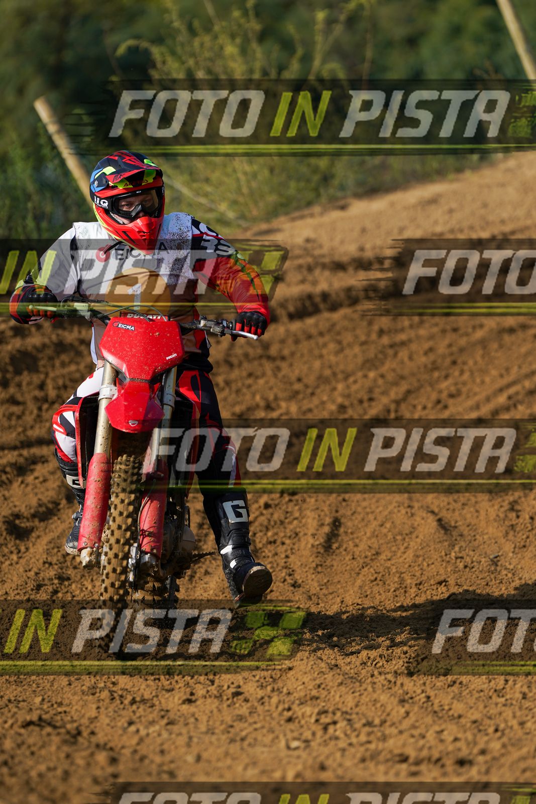 EICMA 20-09 11:00-12:00 · DOS02225