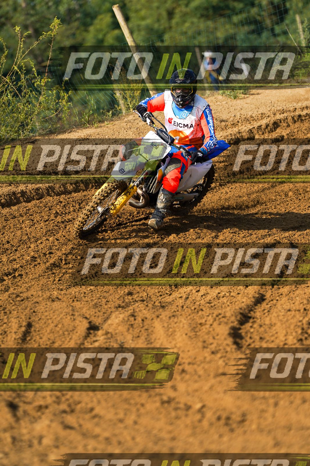 EICMA 20-09 11:00-12:00 · DOS02230