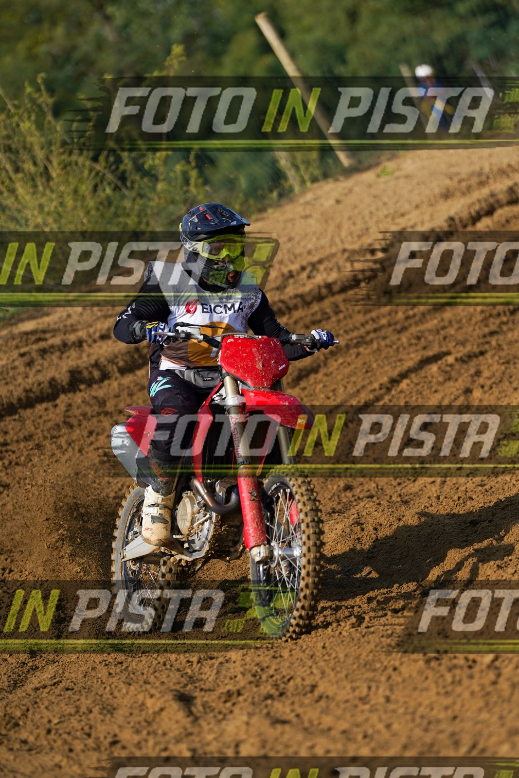 EICMA 20-09 11:00-12:00 · DOS02241