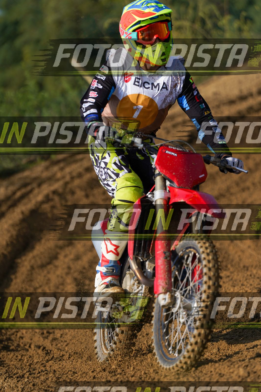 EICMA 20-09 11:00-12:00 · DOS02247