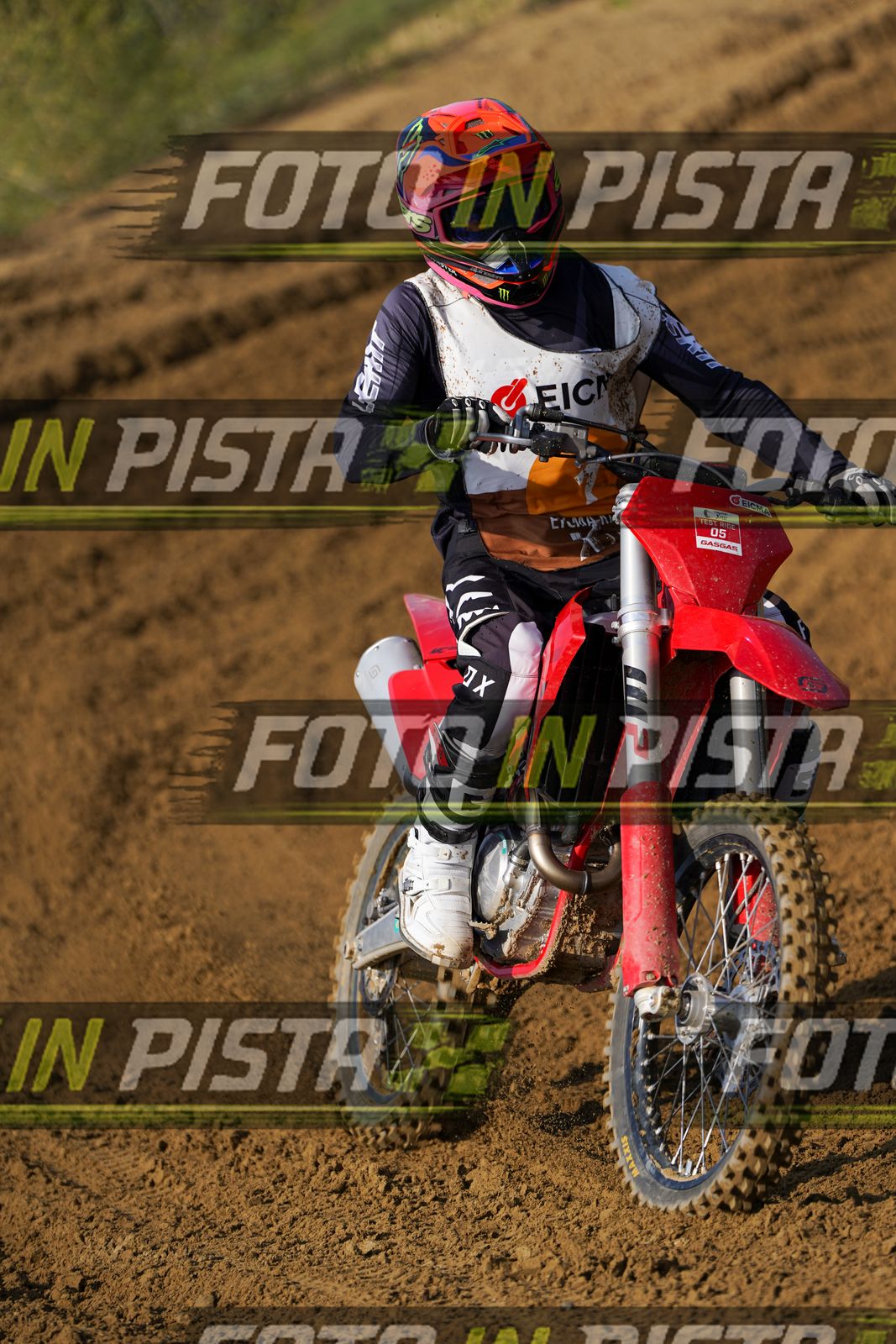 EICMA 20-09 11:00-12:00 · DOS02250