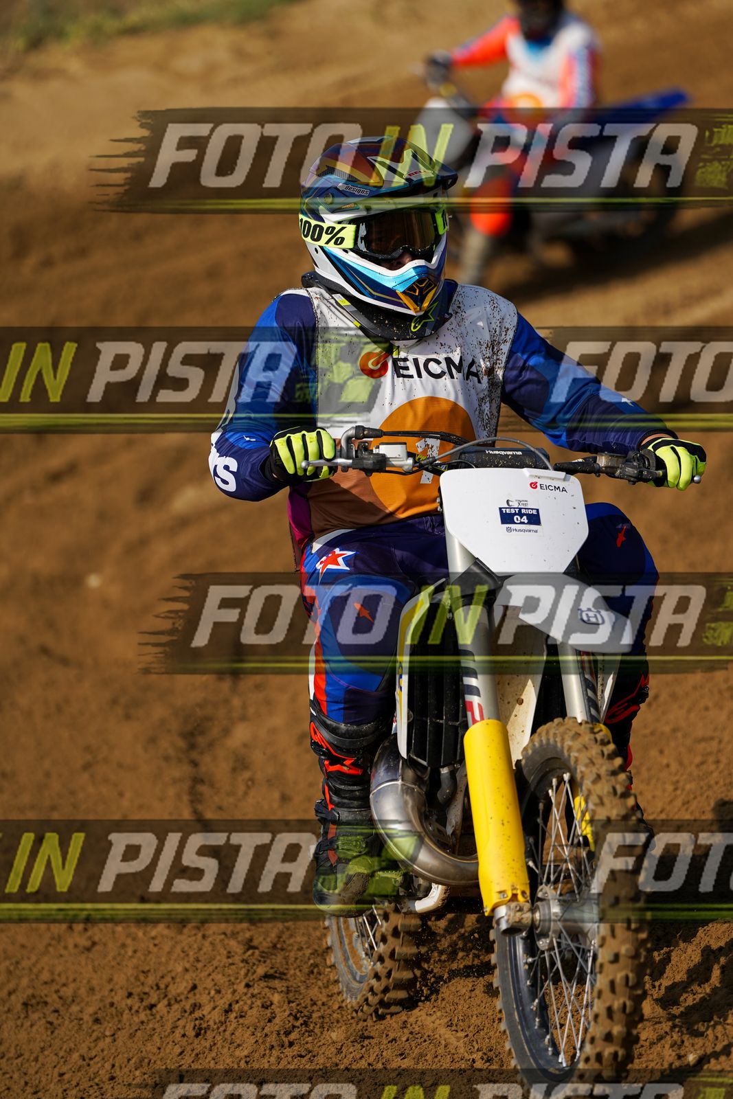 EICMA 20-09 11:00-12:00 · DOS02257