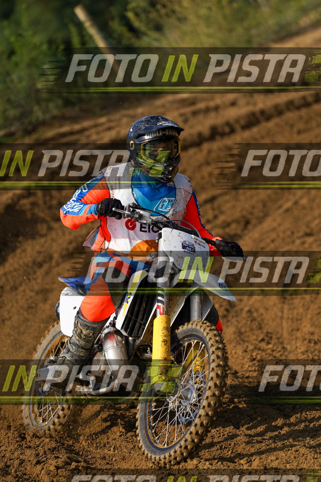 EICMA 20-09 11:00-12:00 · DOS02258