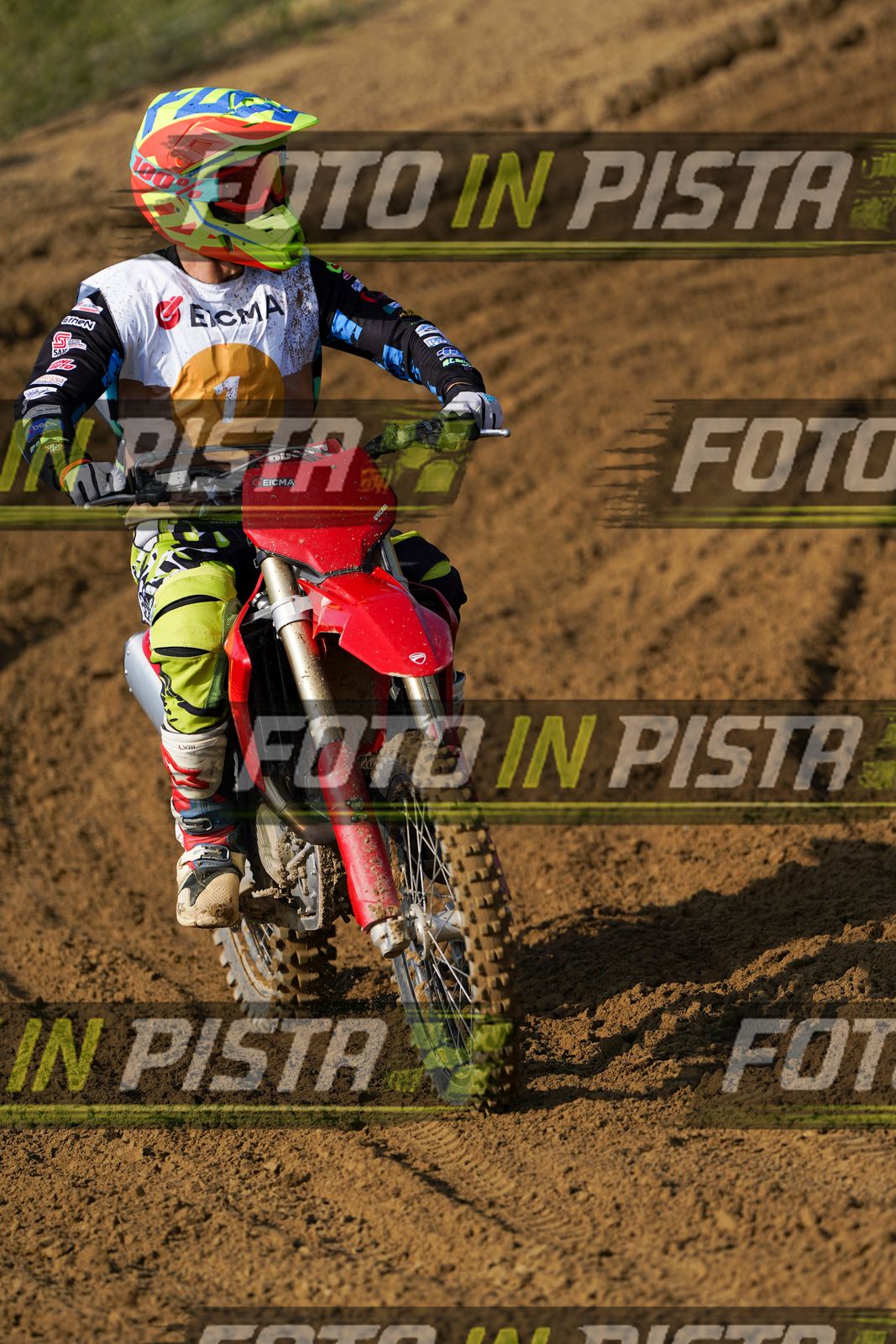 EICMA 20-09 11:00-12:00 · DOS02261