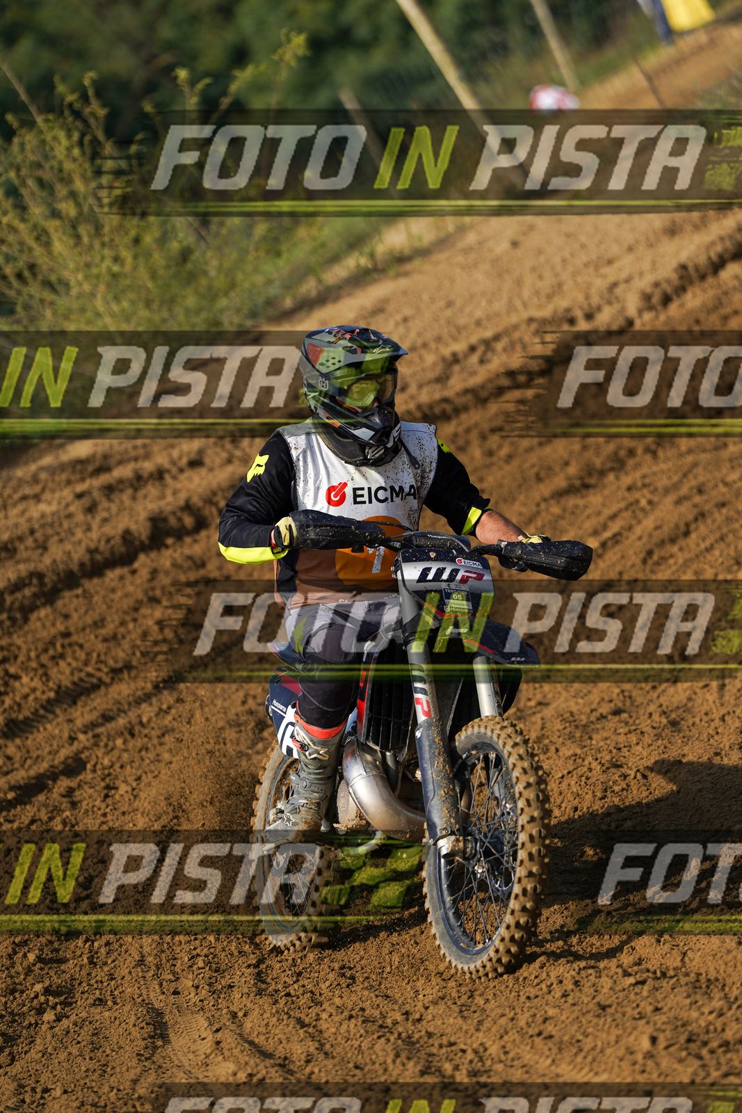 EICMA 20-09 11:00-12:00 · DOS02267