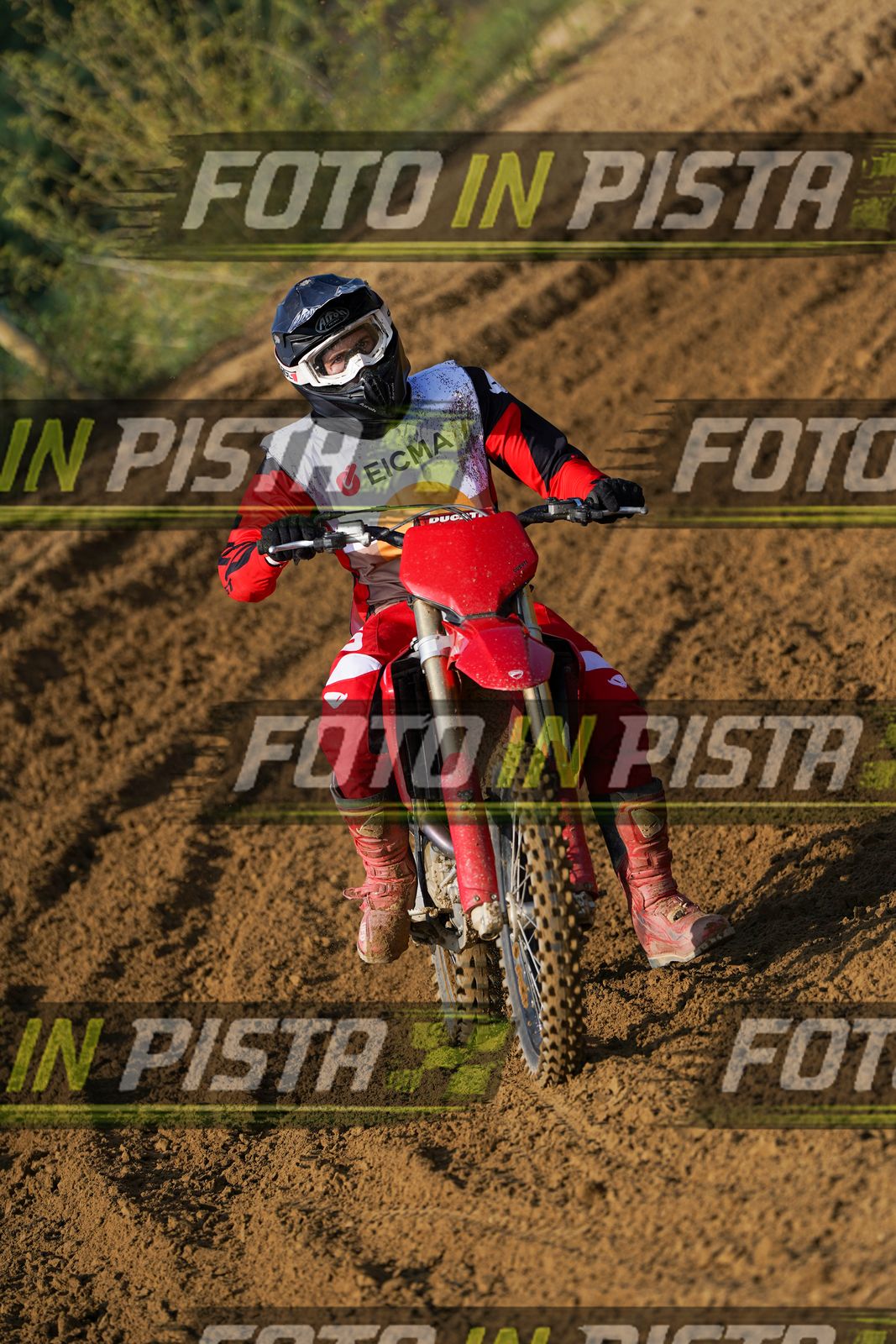 EICMA 20-09 11:00-12:00 · DOS02271
