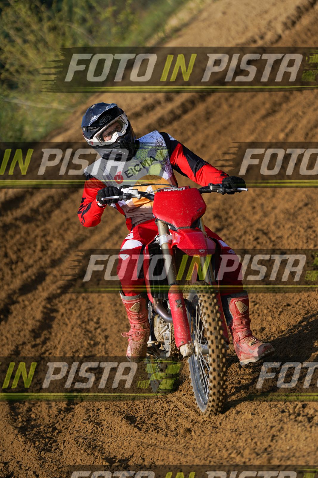 EICMA 20-09 11:00-12:00 · DOS02272