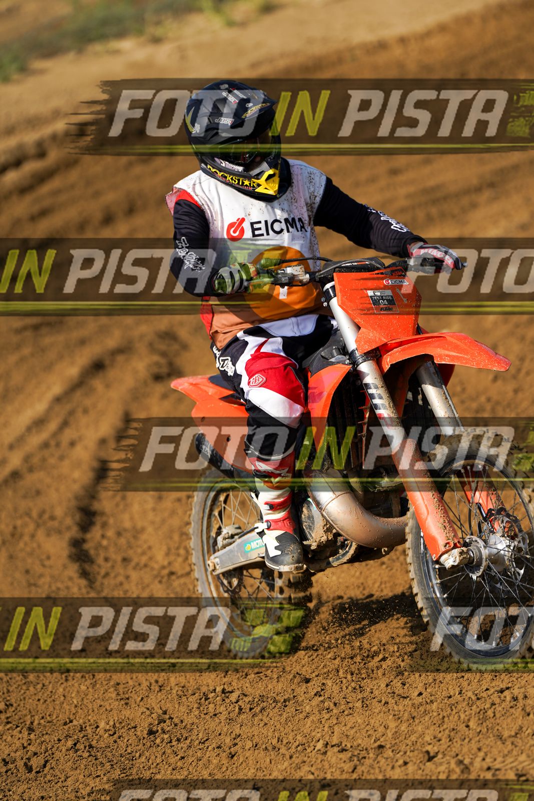 EICMA 20-09 11:00-12:00 · DOS02280