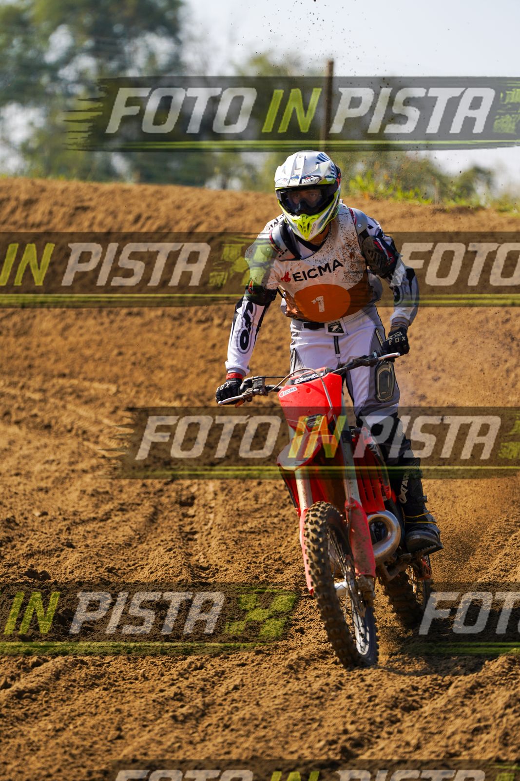 EICMA 20-09 11:00-12:00 · DOS02297