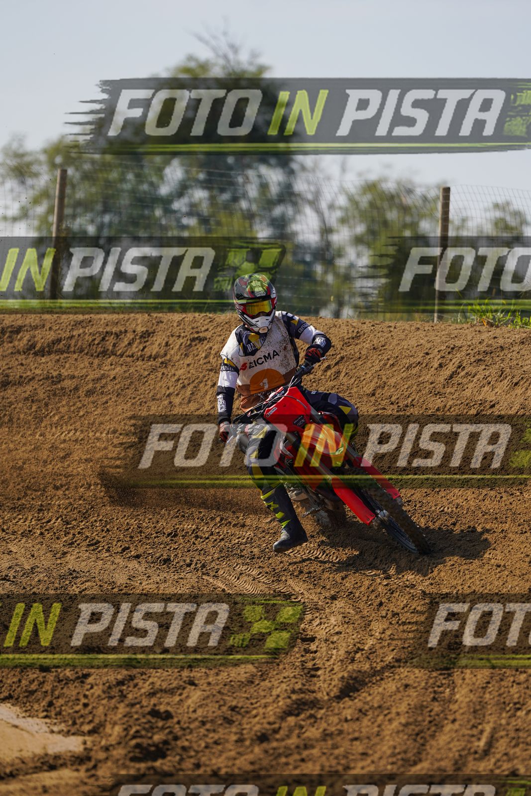 EICMA 20-09 11:00-12:00 · DOS02336