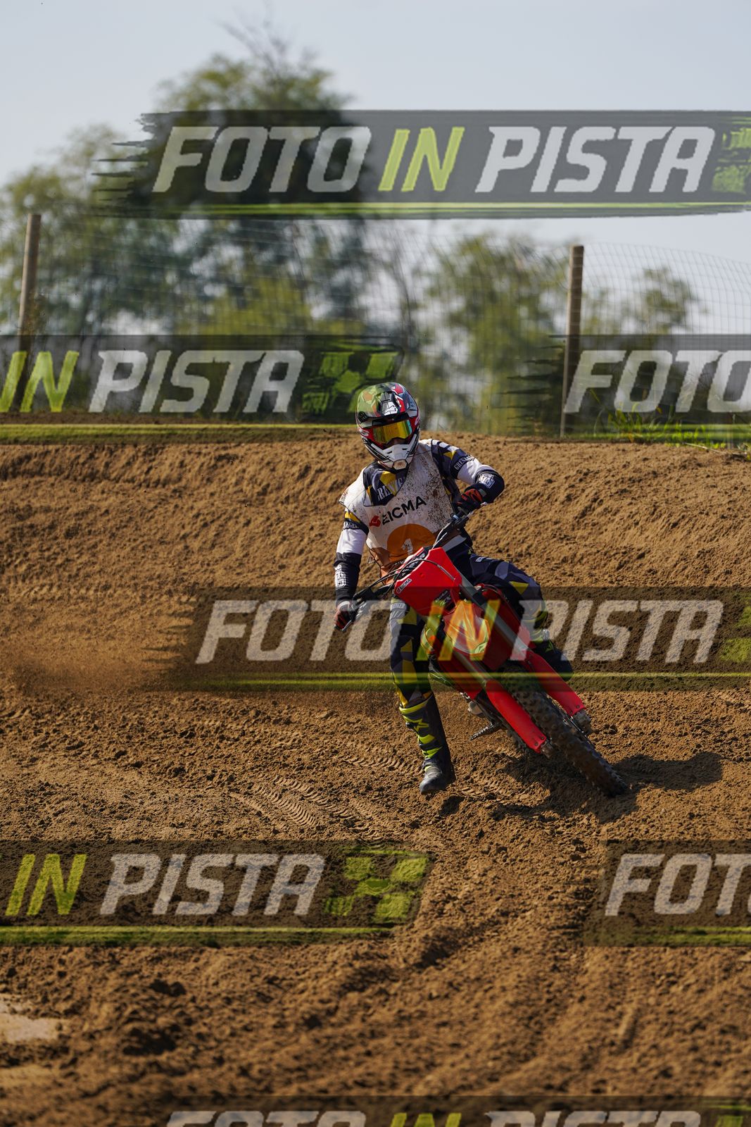 EICMA 20-09 11:00-12:00 · DOS02337