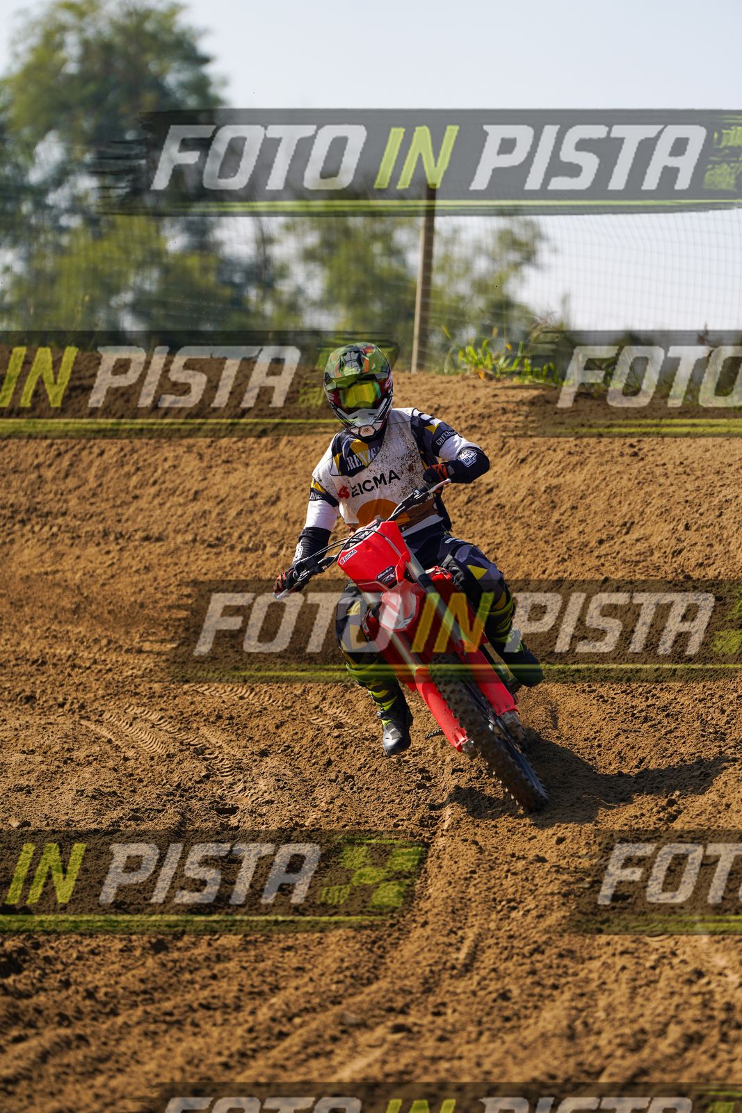 EICMA 20-09 11:00-12:00 · DOS02339