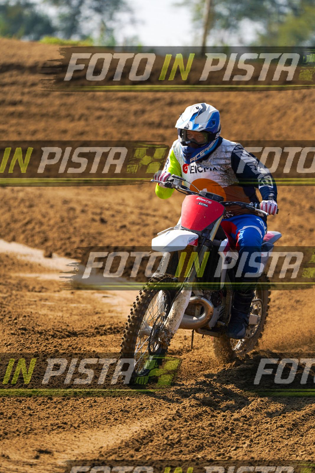 EICMA 20-09 11:00-12:00 · DOS02353