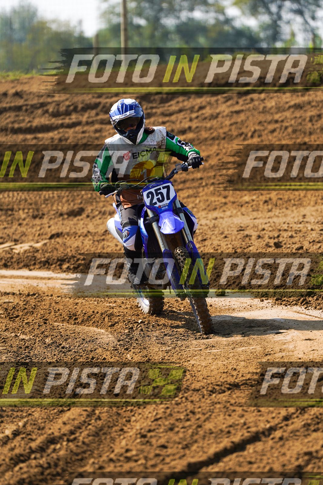 EICMA 20-09 11:00-12:00 · DOS02367