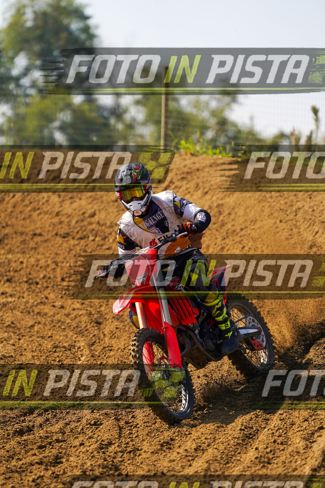 EICMA 20-09 11:00-12:00 · DOS02376