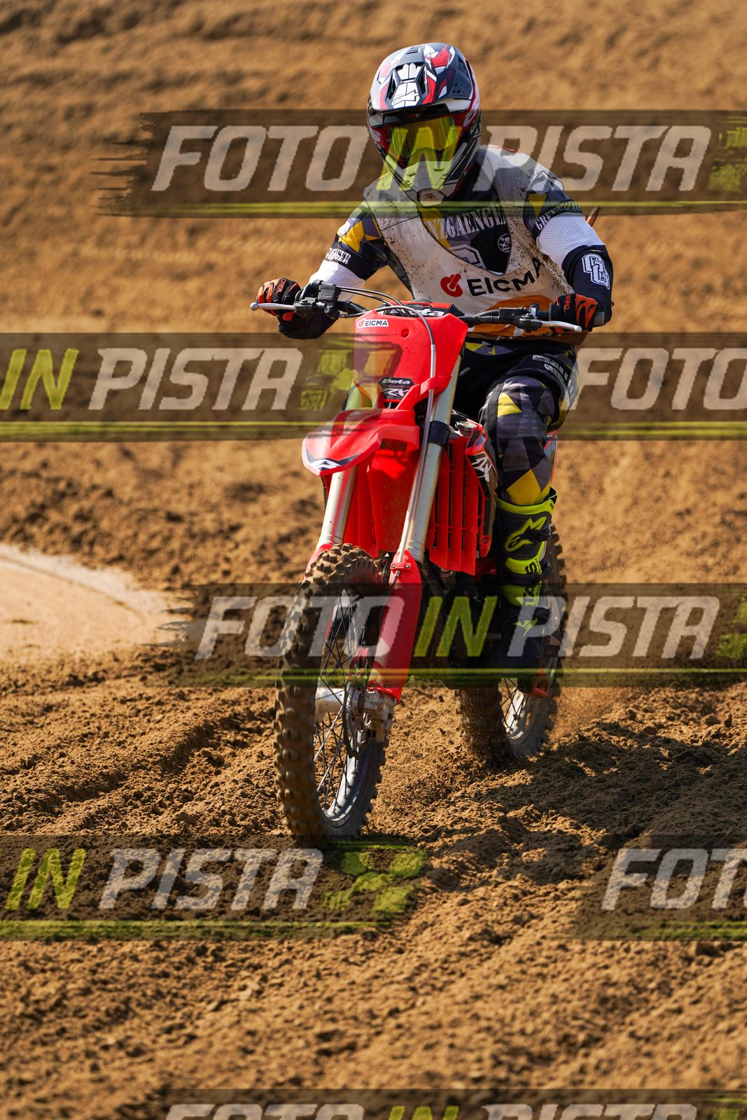 EICMA 20-09 11:00-12:00 · DOS02379