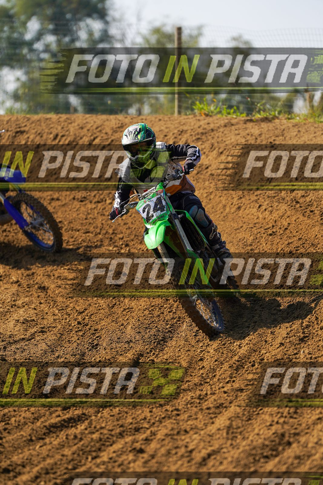 EICMA 20-09 11:00-12:00 · DOS02411
