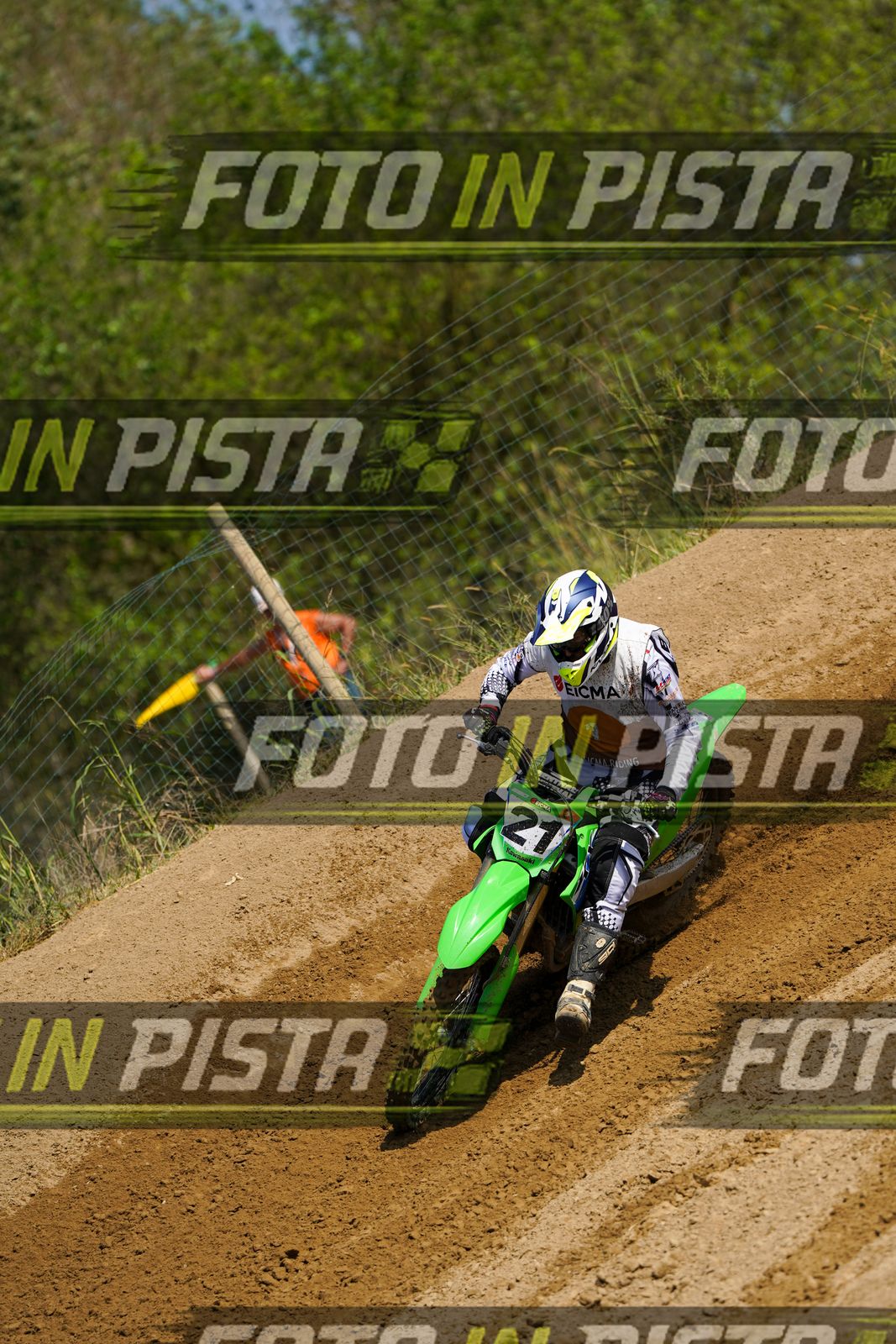 EICMA 20-09 11:00-12:00 · DOS02433