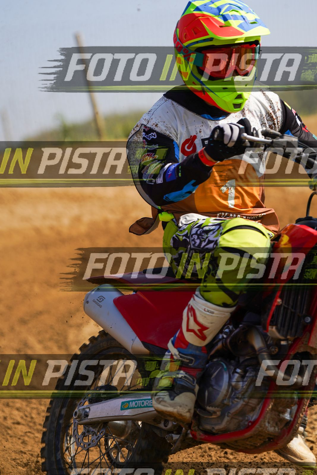 EICMA 20-09 11:00-12:00 · DOS02483