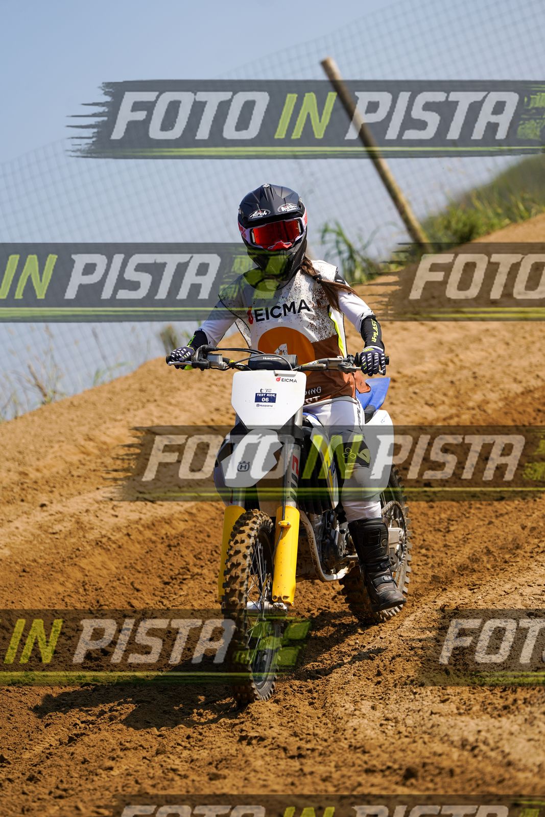 EICMA 20-09 11:00-12:00 · DOS02493