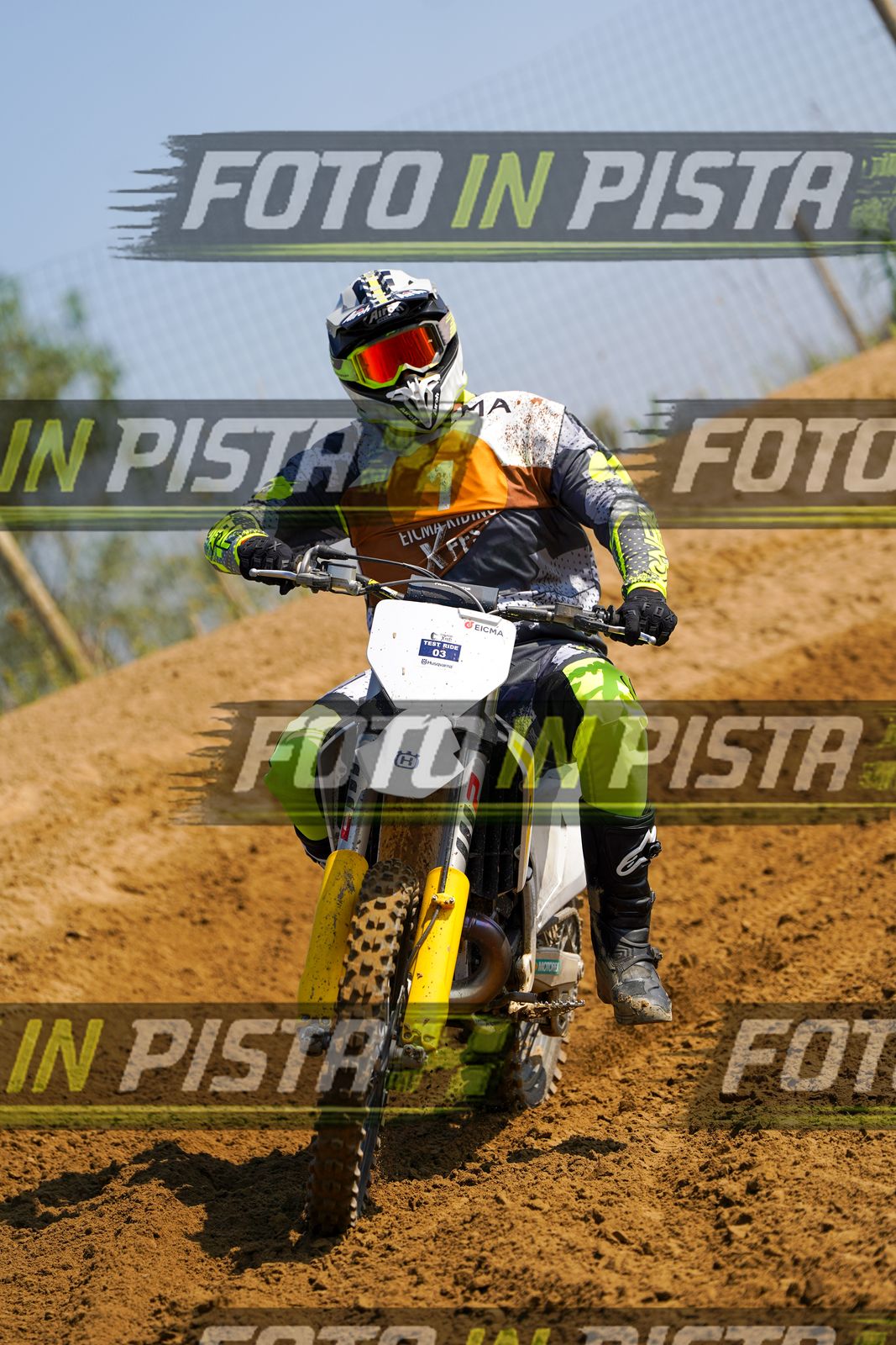 EICMA 20-09 11:00-12:00 · DOS02494