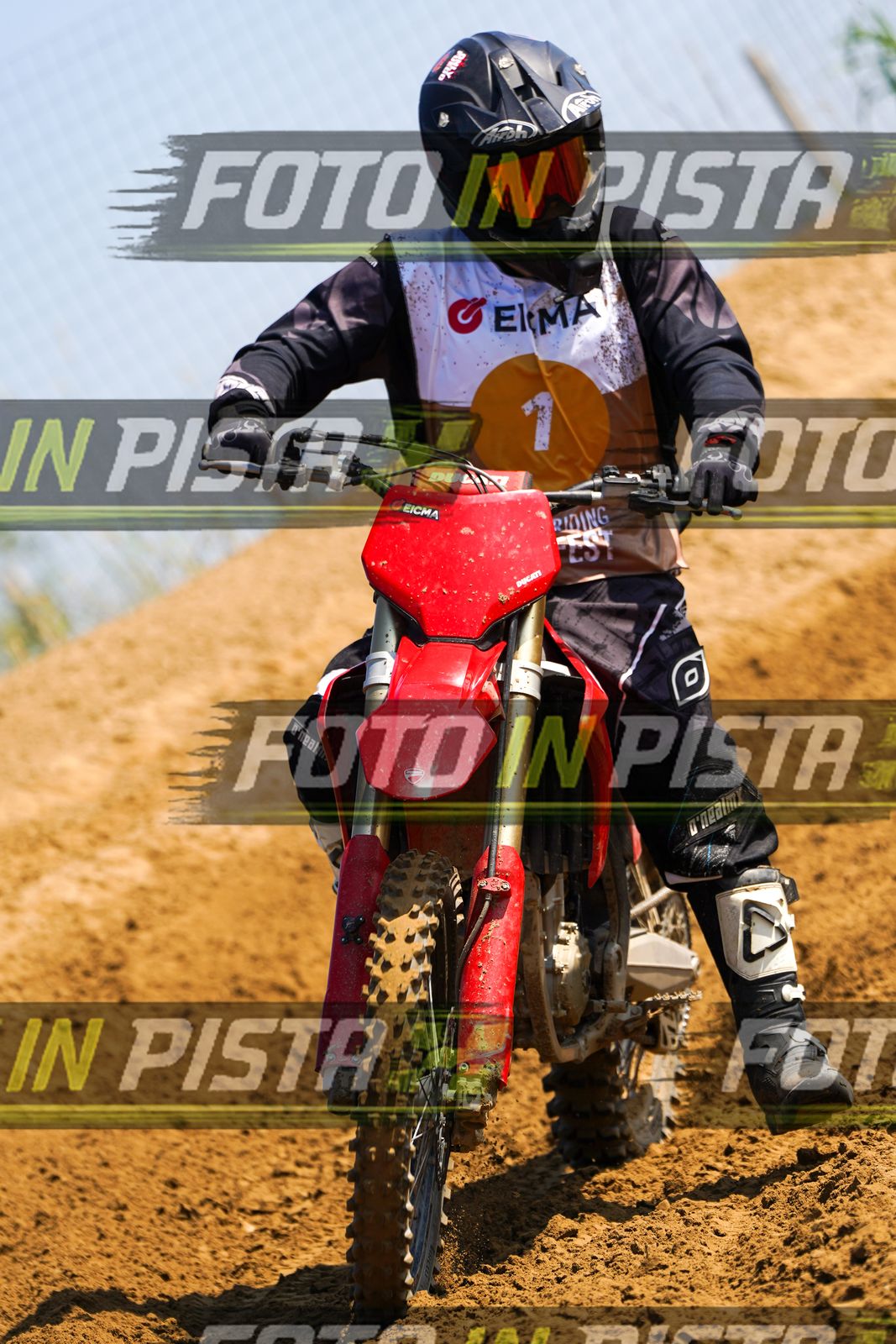 EICMA 20-09 11:00-12:00 · DOS02500