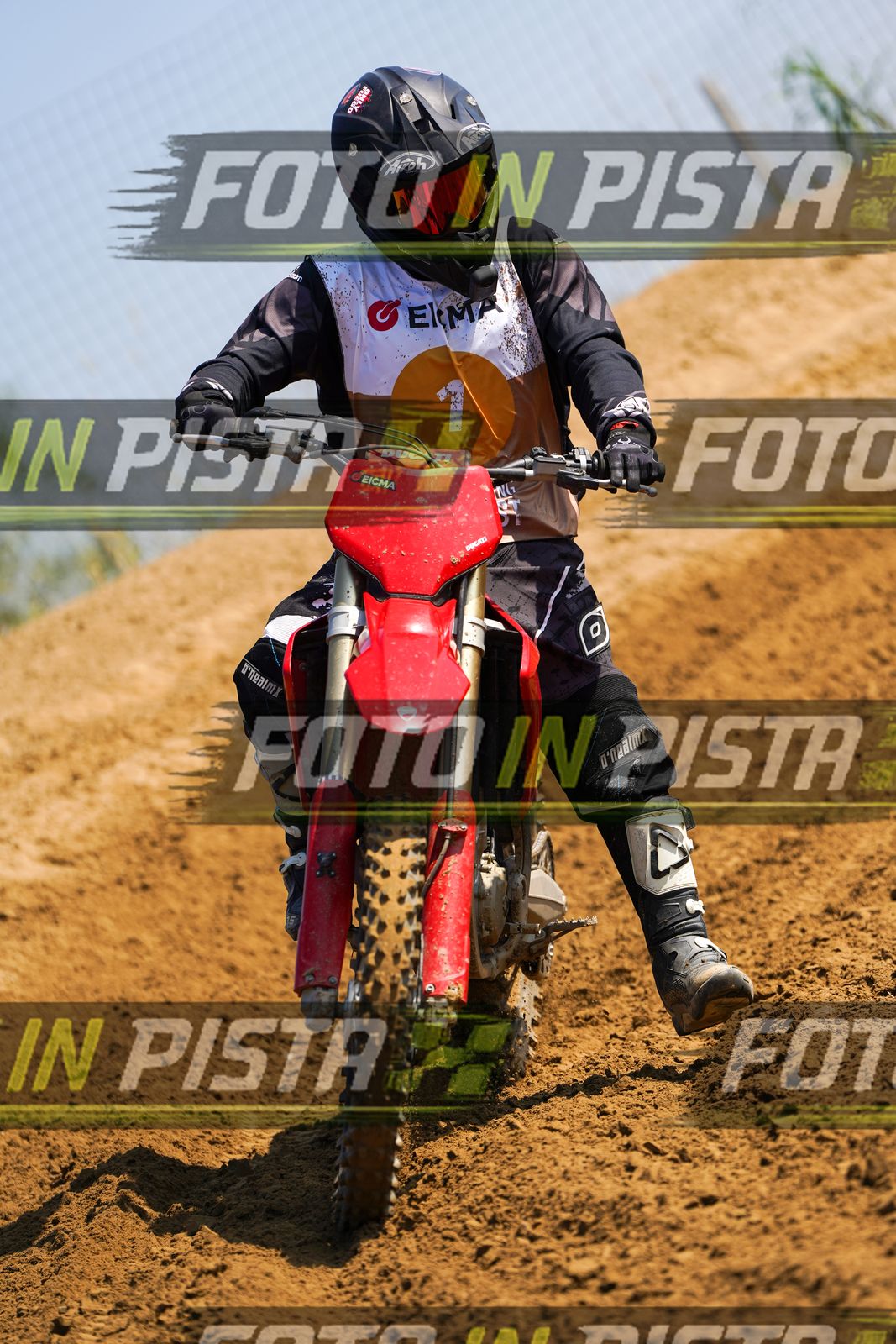 EICMA 20-09 11:00-12:00 · DOS02501