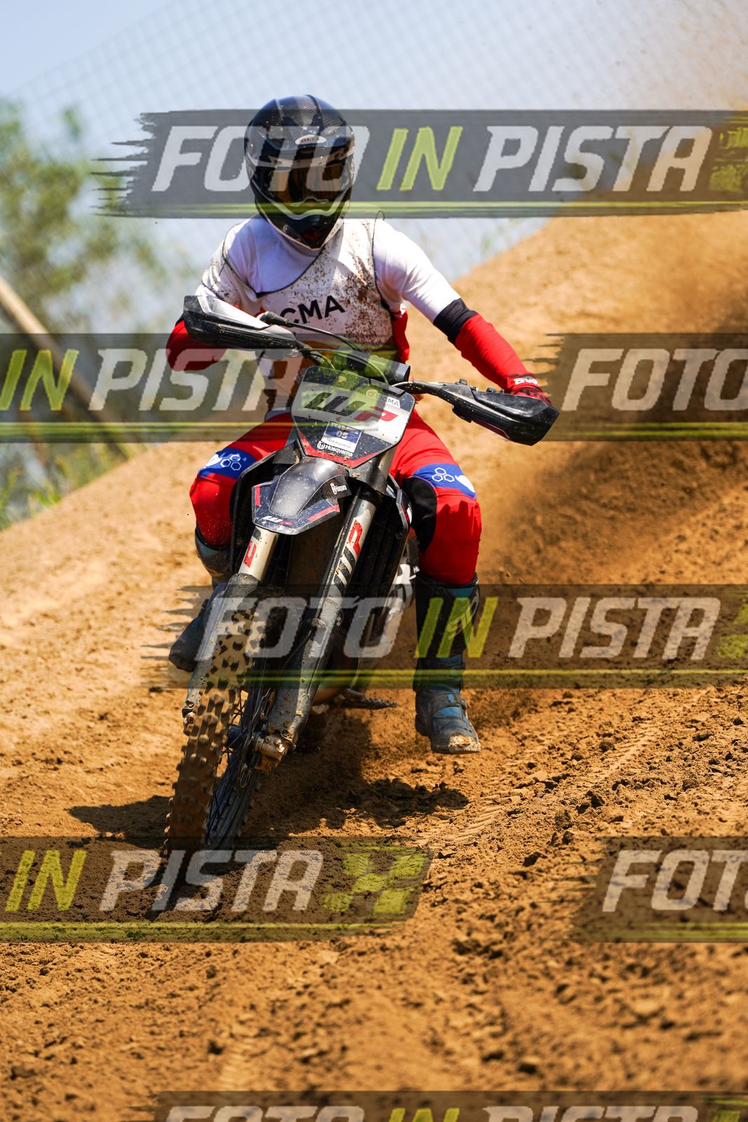 EICMA 20-09 11:00-12:00 · DOS02505