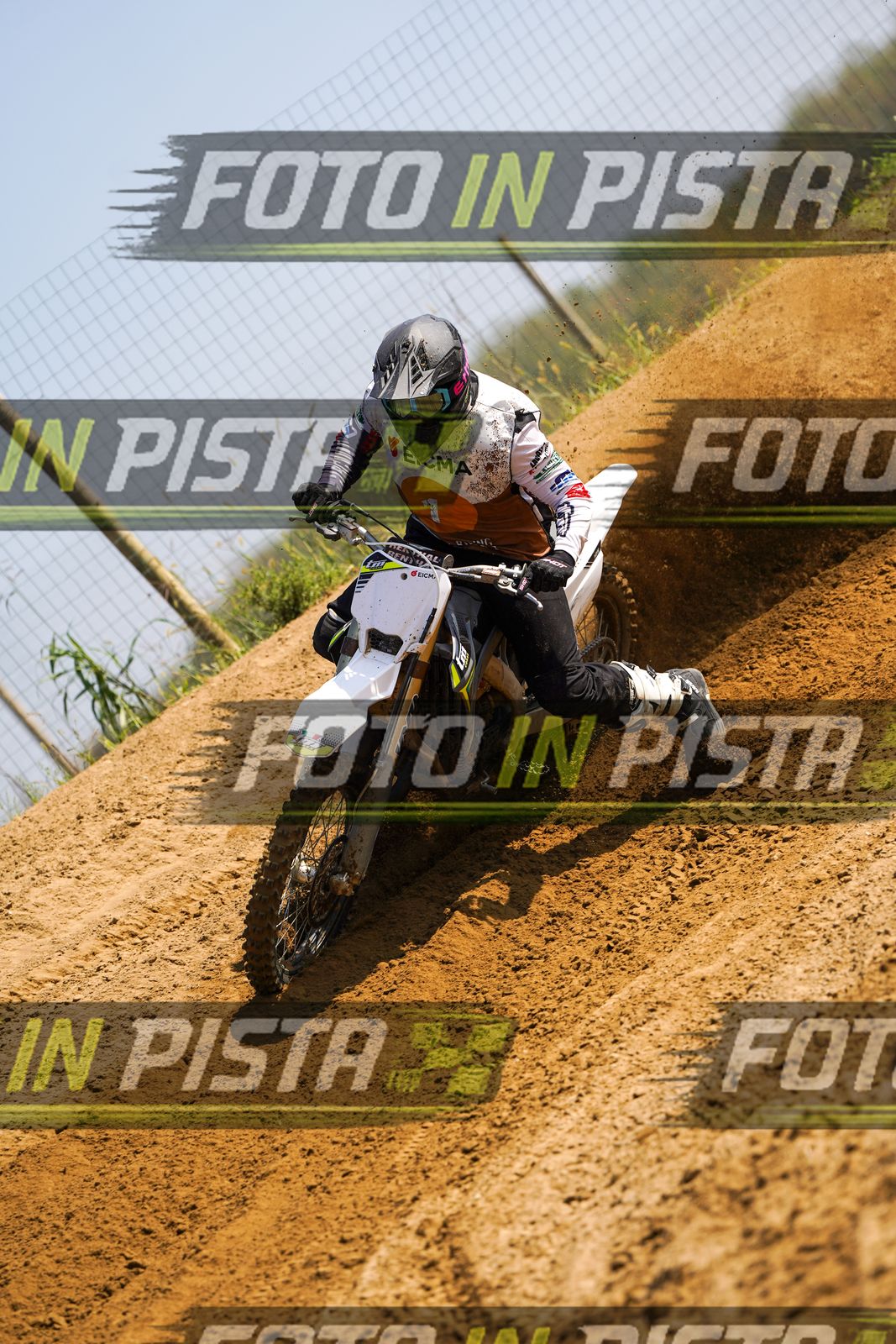 EICMA 20-09 11:00-12:00 · DOS02522