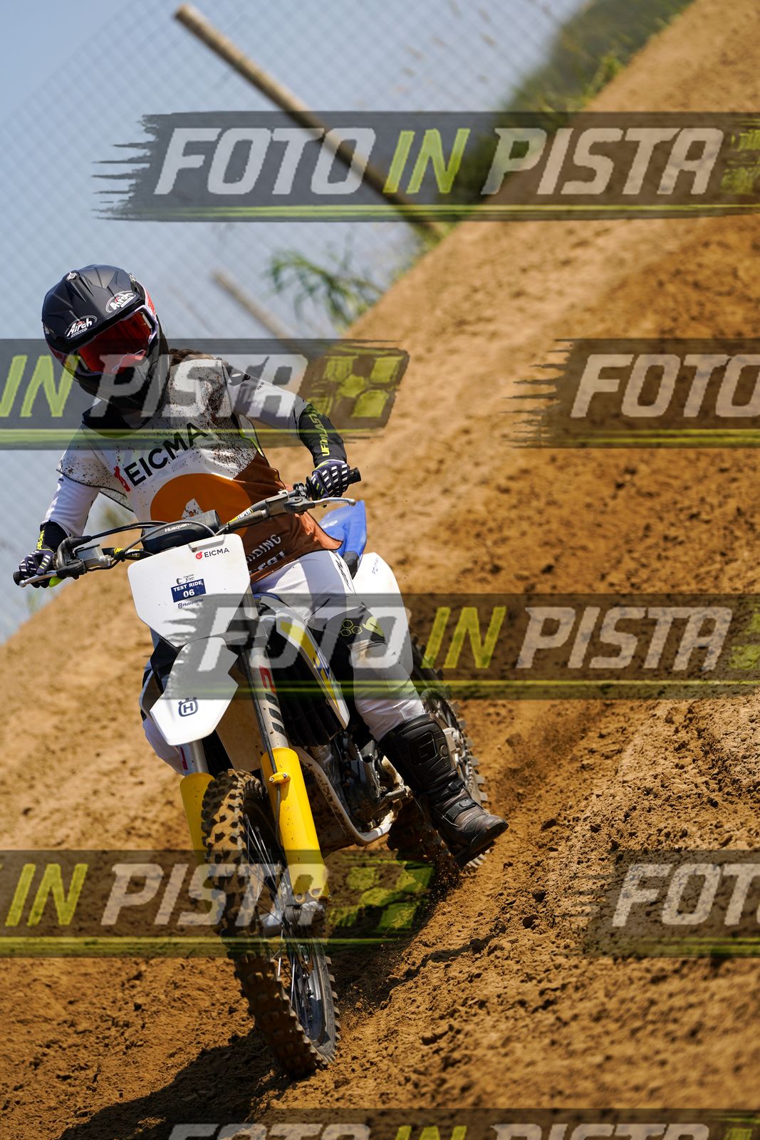 EICMA 20-09 11:00-12:00 · DOS02555