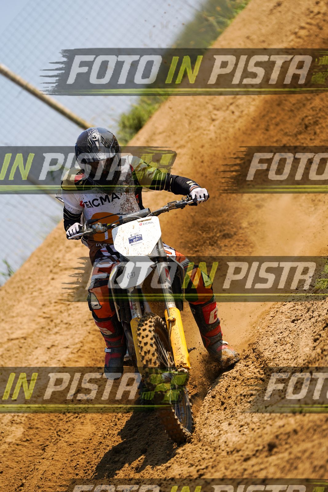 EICMA 20-09 11:00-12:00 · DOS02564