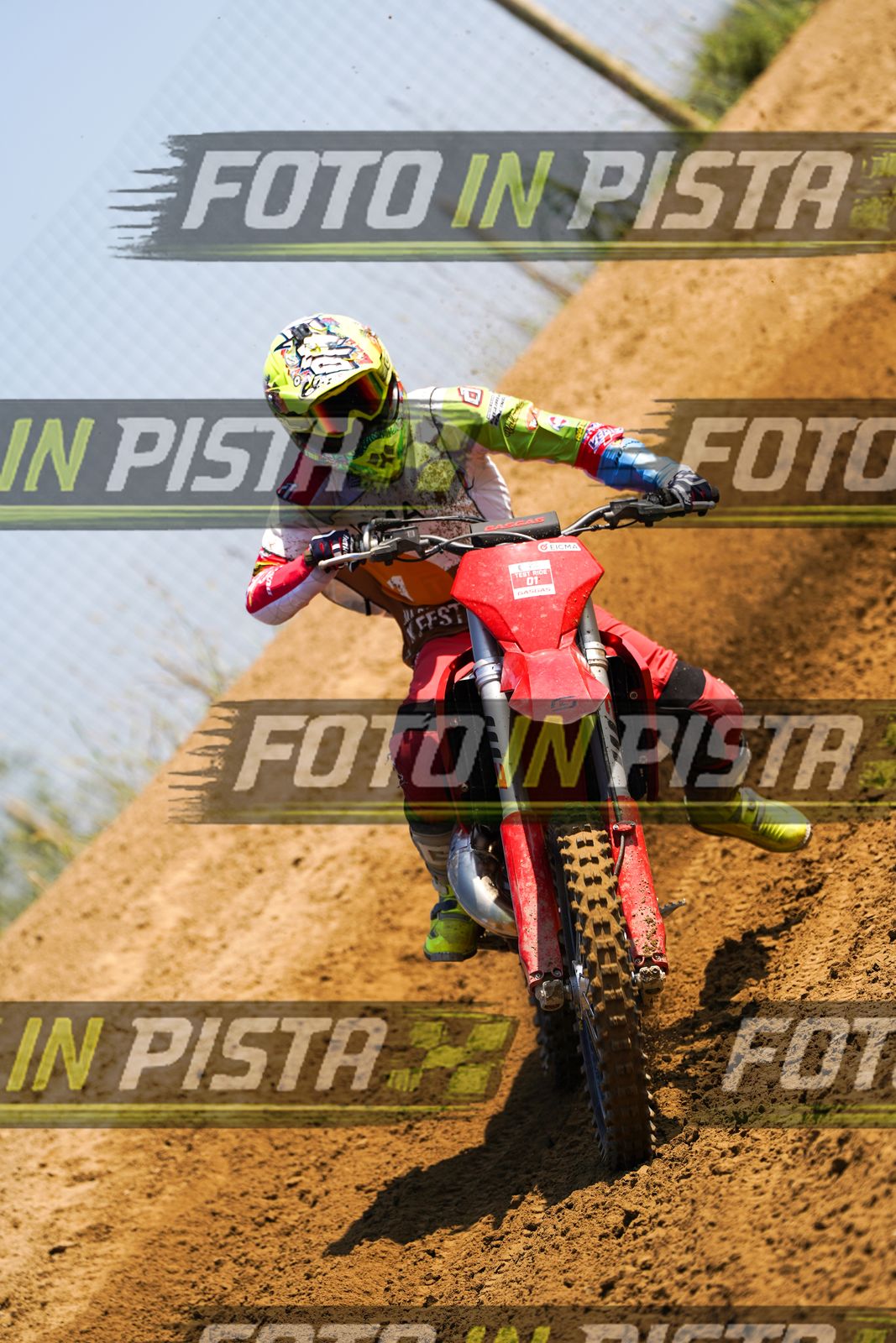 EICMA 20-09 11:00-12:00 · DOS02595