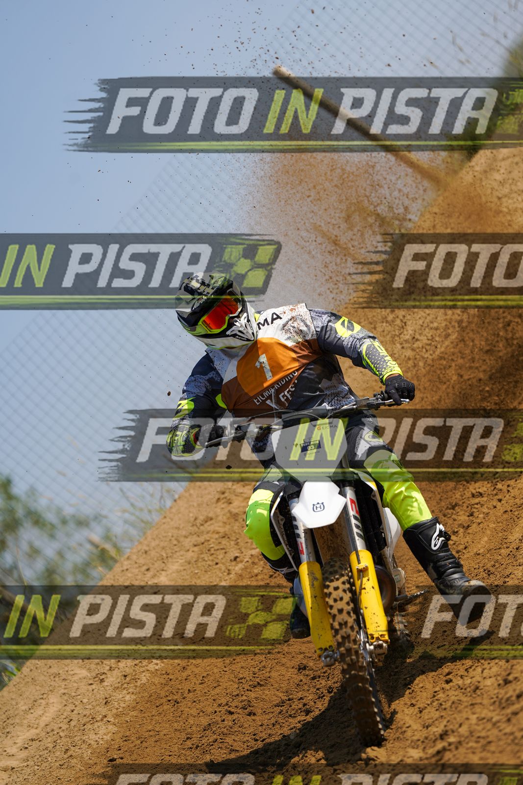 EICMA 20-09 11:00-12:00 · DOS02624