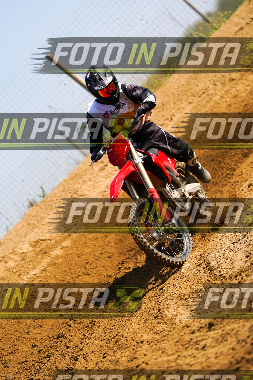 EICMA 20-09 11:00-12:00 · DOS02632