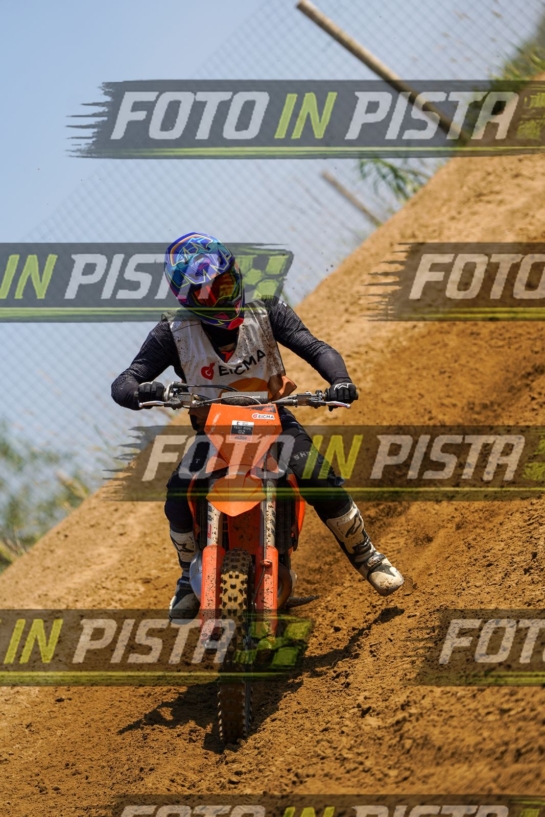 EICMA 20-09 11:00-12:00 · DOS02637