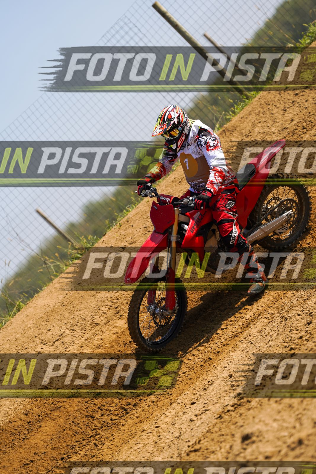 EICMA 20-09 11:00-12:00 · DOS02684