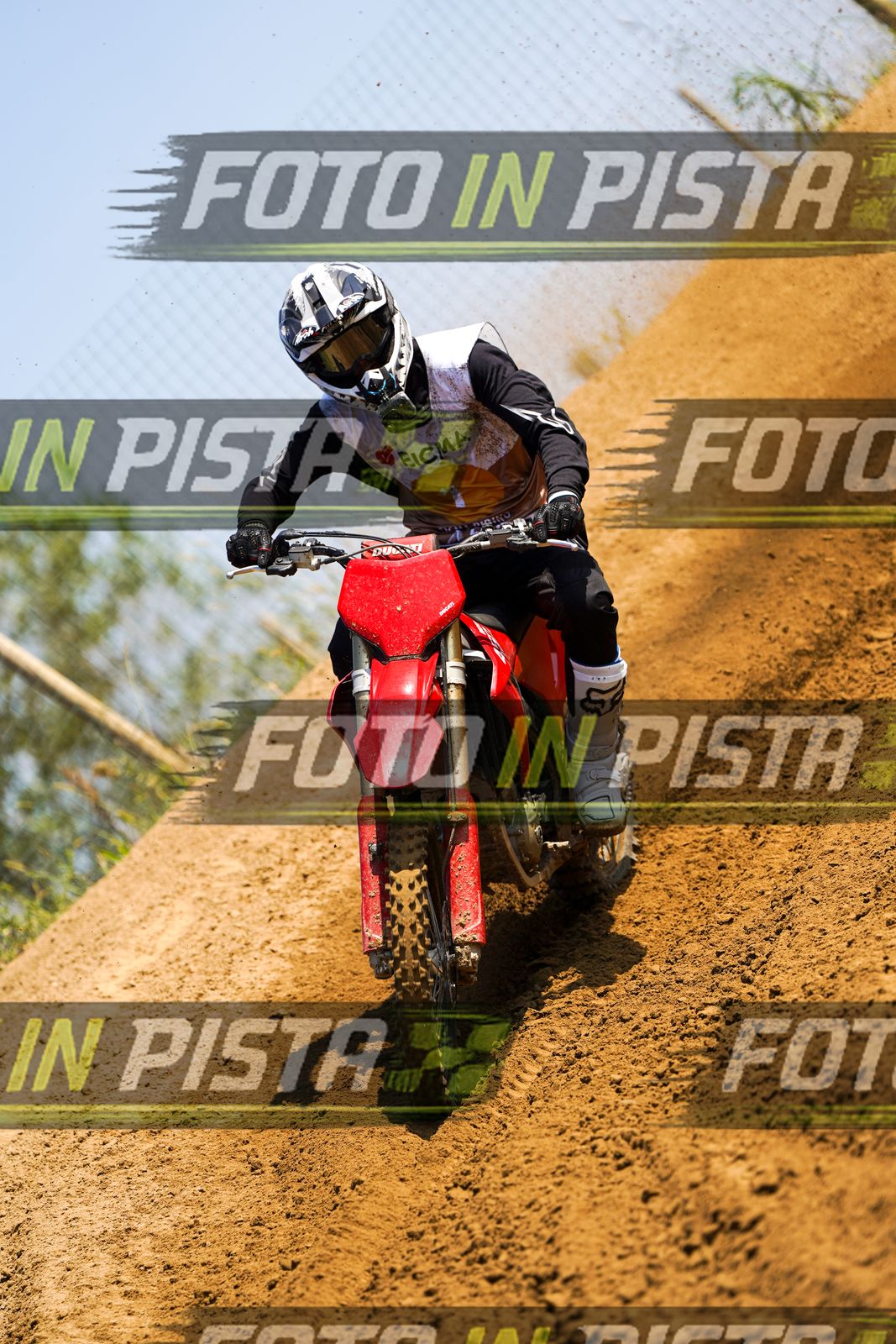 EICMA 20-09 11:00-12:00 · DOS02698