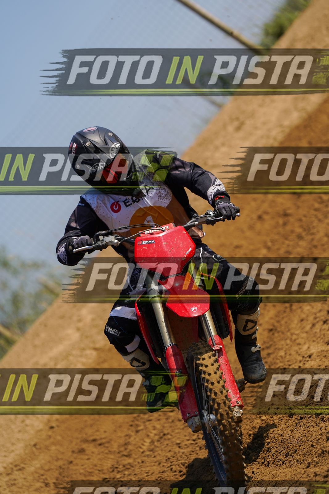 EICMA 20-09 11:00-12:00 · DOS02701
