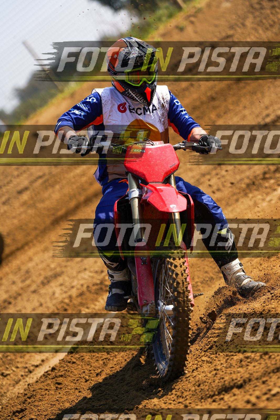 EICMA 20-09 11:00-12:00 · DOS02704